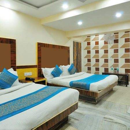Hotel Lahorimal Deluxe New Delhi Exterior photo